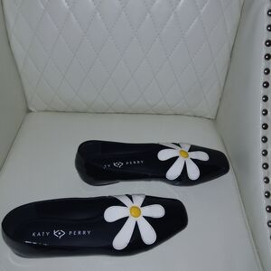 Katy Perry Collections Black and White Daisy Flats